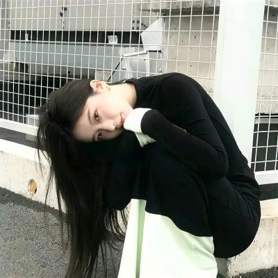 脱掉外卖服后势利女友哭着求原谅